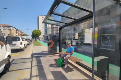 VIDEO Ce spun albaiulienii dupa 7 saptamani fara transport public Nu este posibil sa mergem pe jos de 50 de zile Sa inceteze cu prostiile avem nevoie de autobuze