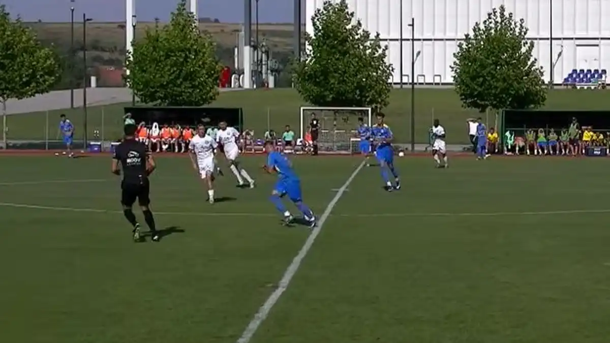 Video CIL Blaj calificare istorica in play off ul Cupei Romniei Echipa lui Daniel Tatar a invins virusii verzi