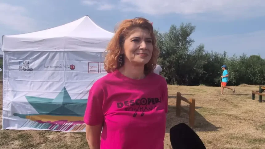 Video Descopera Rowmania competitie de vazlit in canotci din nou pe Mures la Alba Iulia Ivona Patzaichin Avem o resursa valoroasa pe care o valorificam destul de putin