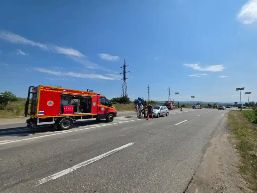 actualizare video accident rutier in alba iulia doua masini s au ciocnit in zona giratoriului de pe soseaua de centura la bariera