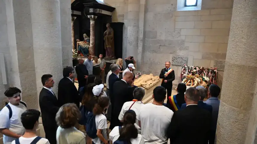 foto iancu de hunedoara comemorat la catedrala romano catolica sfantul mihail din alba iulia la 570 de ani de la moartea sa
