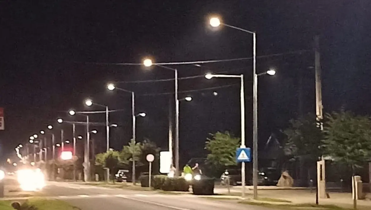 intr un oras montan din alba iluminatul public va fi complet modernizat peste 800 de lampi vor fi inlocuite cu un sistem inteligent ce promite economii energetice si o siguranta sporita