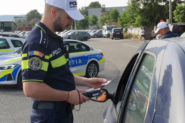 minor de 17 ani din alba iulia prins fara permis la volanul unui masini pe o strada din oras barbatul care i a dat masina era pasager