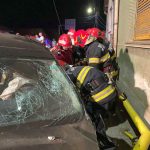 video accident rutier grav la lancram doua masini implicate o persoana posibil blocata in autoturism