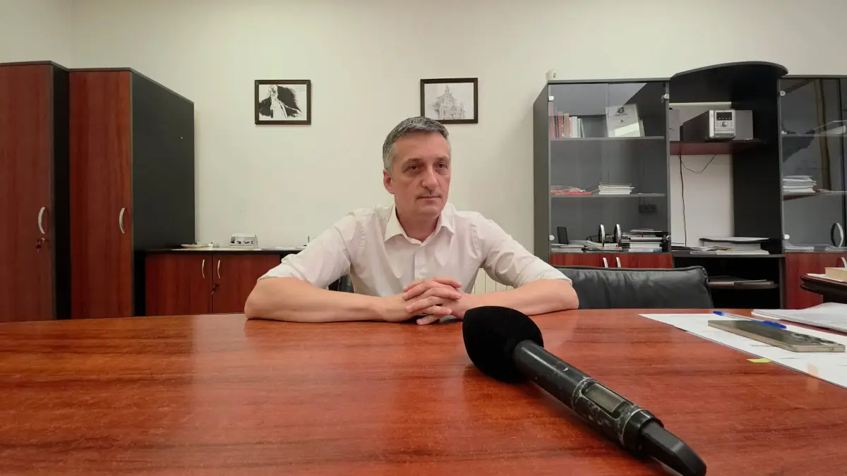 video dupa 2 luni de intrerupere transportul public din alba iulia a fost reluat de la punctul in care a fost oprit viceprimar sumele aflate in litigiu raman in litigiu