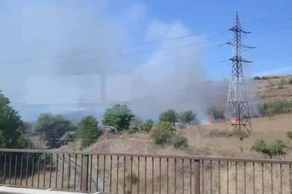 video incendiu in alba iulia pe strada alexandru ioan cuza pompierii intervin cu patru masini de interventie