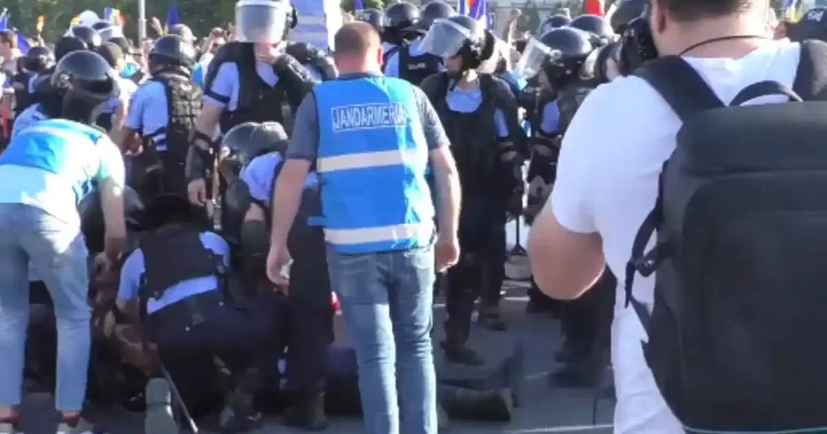 50 de reținuți la protestul oierilor din Piața Victoriei. Reacția ministrului de Interne