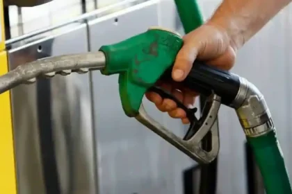 Benzina atinge un nou record istoric în România: Litrul se apropie de 10 lei