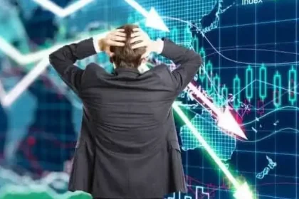 Criza politică împinge România spre furtună financiară. Norii negri se adună