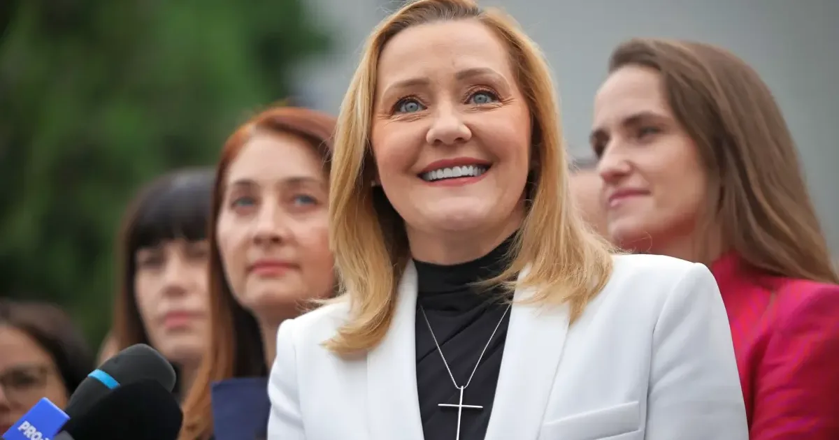Elena Lasconi: „Îmi este rușine că Nicușor Dan ne reprezintă în străinătate”