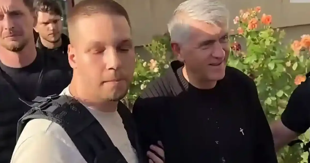 Fostul preot Cristian Pomohaci, anchetat într-un nou dosar de pornografie infantilă