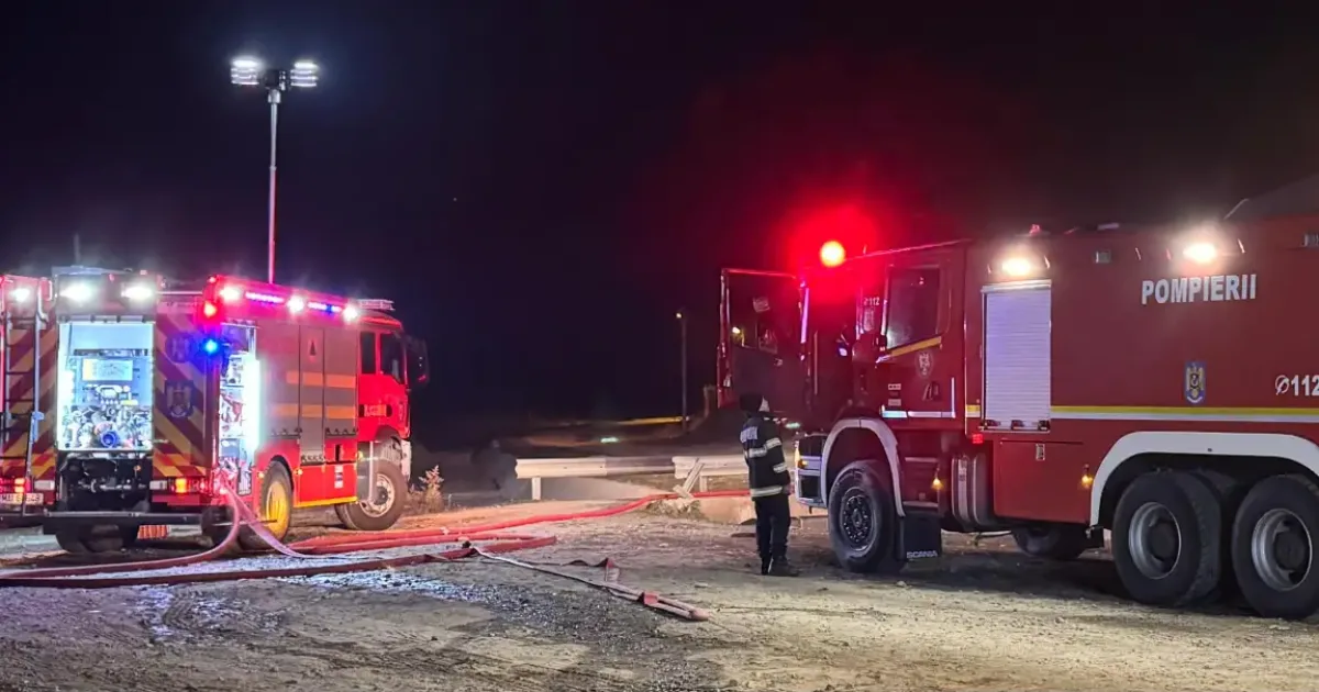 Incendiu la un service auto din Cugir, pe strada Victoriei