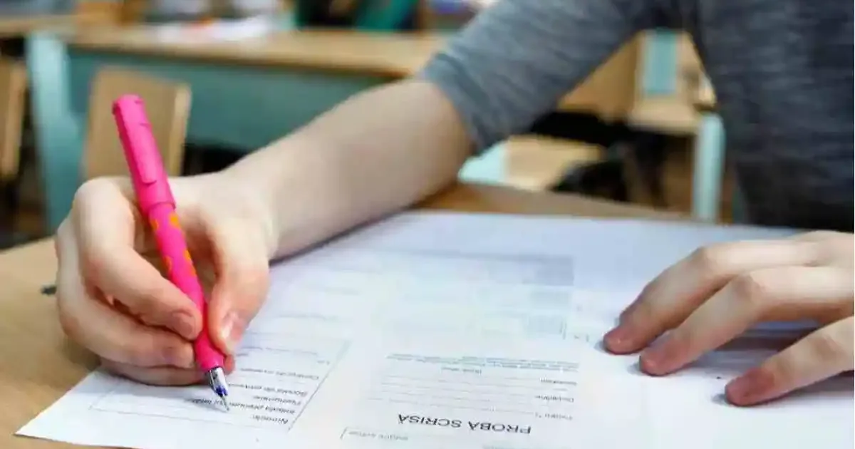 Nicușor Dan a promulgat legea ce interzice liceelor examenele de admitere proprii