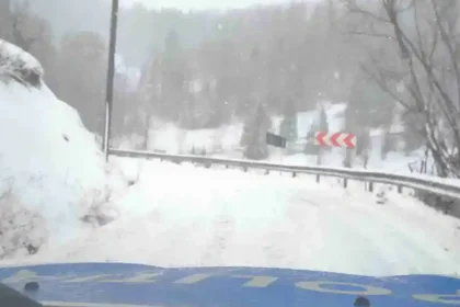 Ninsori la munte și cod galben de vânt în Alba și alte 12 județe