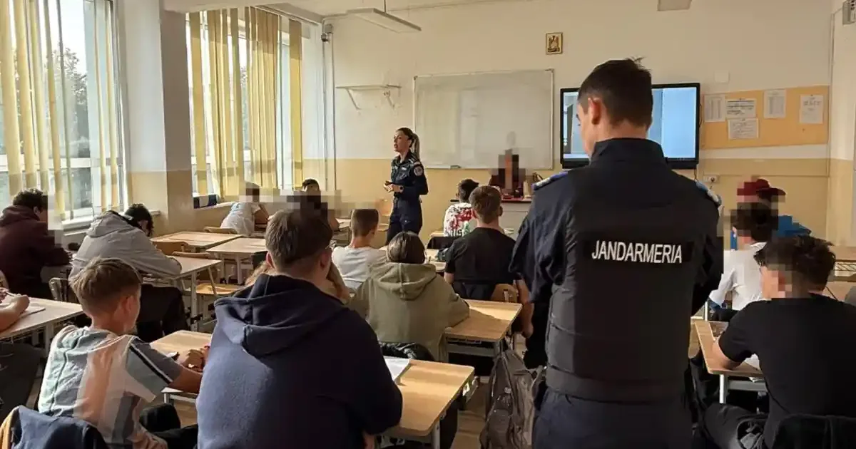 Peste 900 de elevi și profesori la acțiuni de siguranță școlară