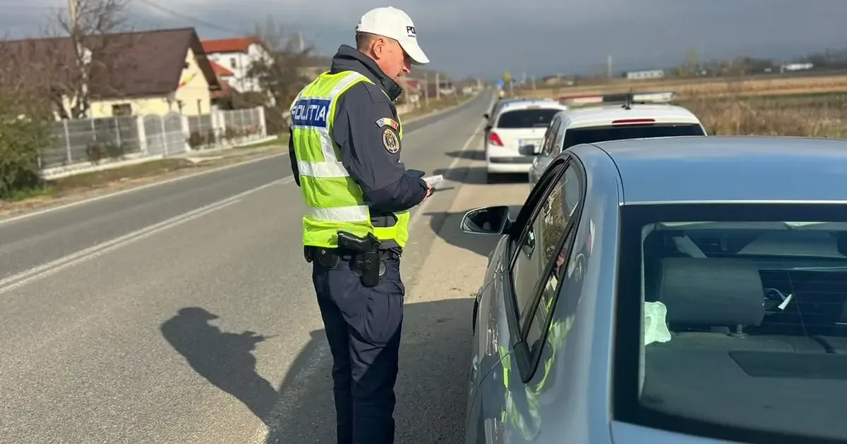Polițiștii din Ocna Mureș au amendat cu peste 5.000 de lei după verificări