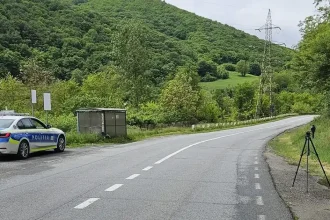 Polițiștii rutieri din Alba folosesc e-SIGUR pe șoselele județului, în zonele cu risc