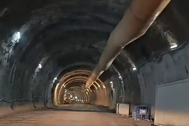 Tunelul Măgina-Holdea, cel mai lung de pe A1, străpuns complet