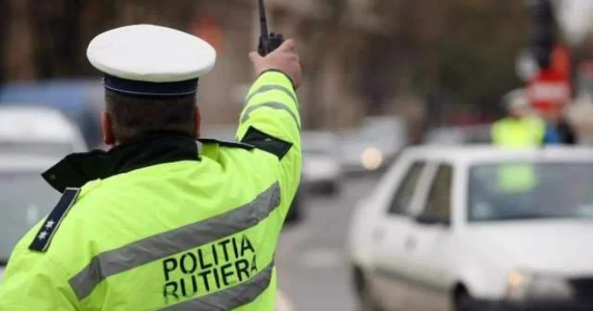 Amenzi de 17.000 de lei și 12 permise reținute pentru pietoni și șoferi