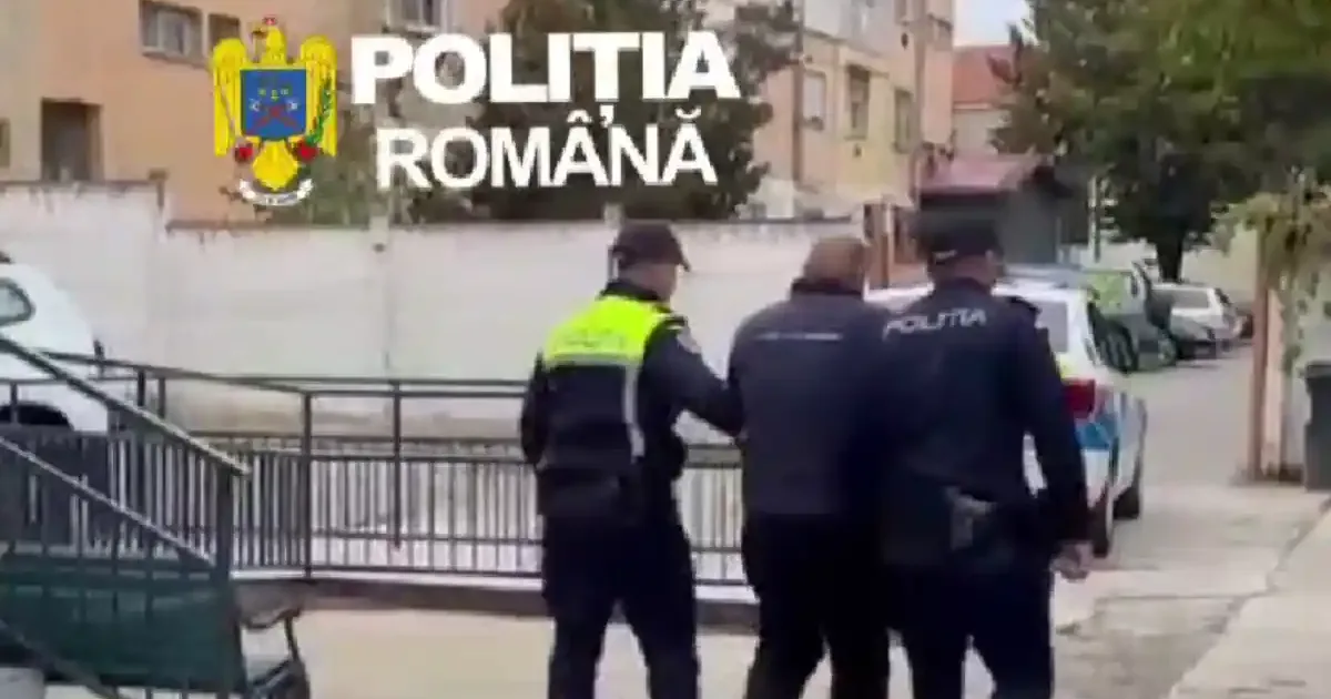 Bărbat din Cugir, reținut după ce a condus fără permis și a lovit mașina polițiștilor