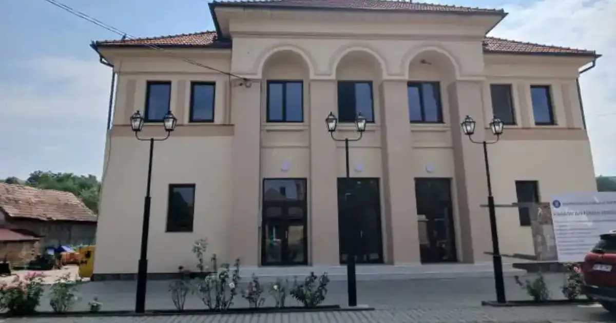 Bibliotecile comunale din Alba, tot mai puține. Puțini bibliotecari angajați special