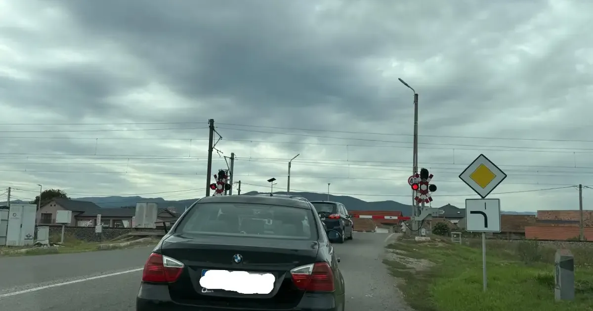 Modernizare în Alba Iulia: rețelele electrice, mutate pe strada Negruzzi–Mărășești